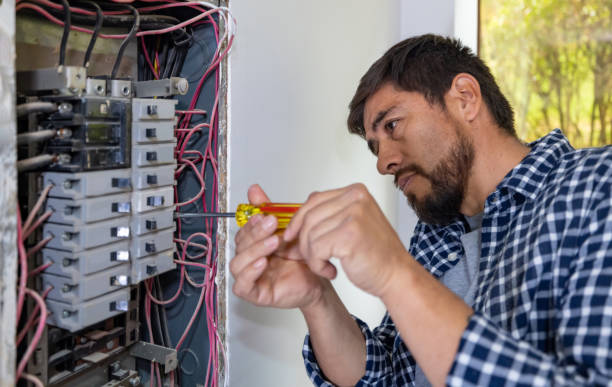 Best Licensed Electrician  in West Bay Shore, NY